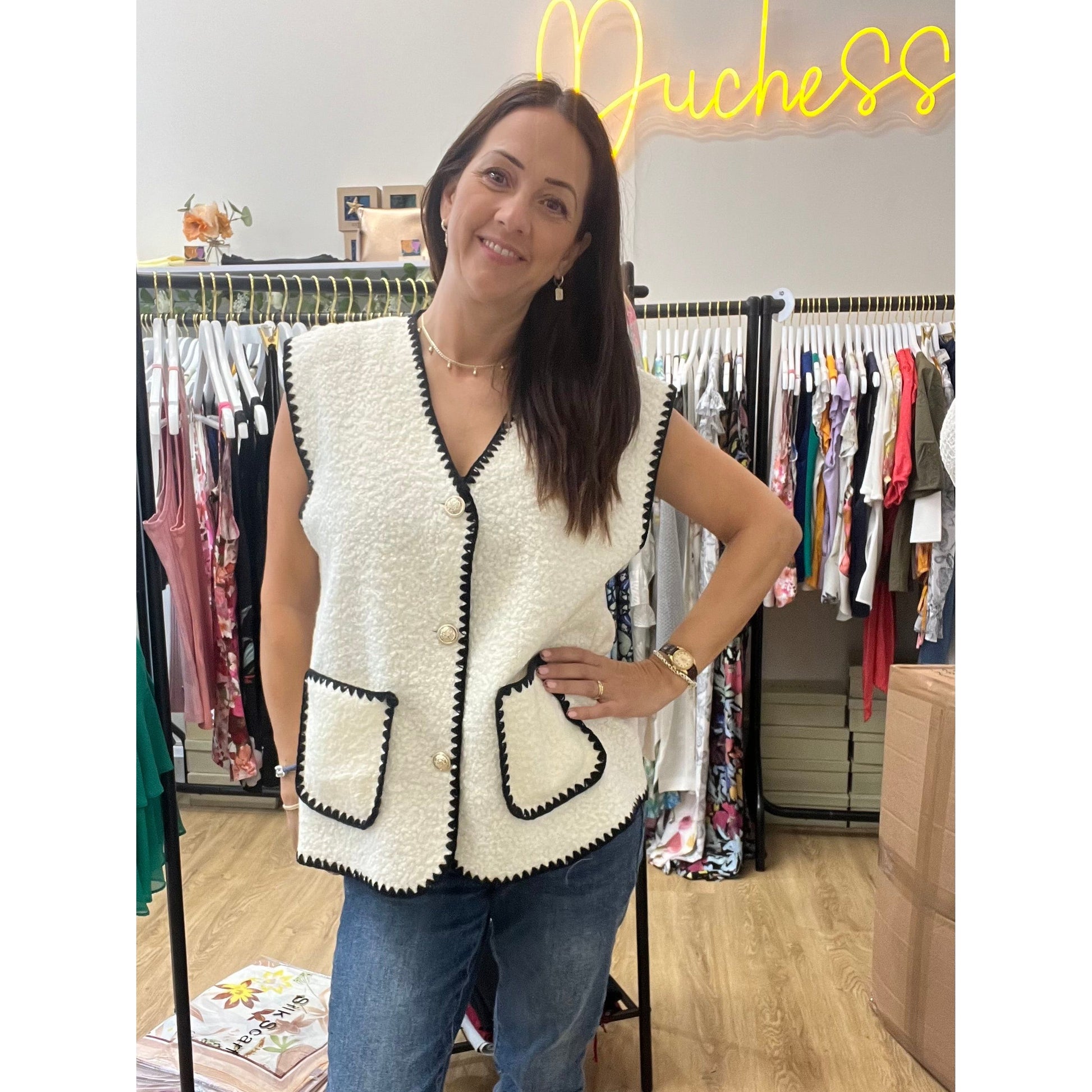 NYLA Gilet Duchess Boutique