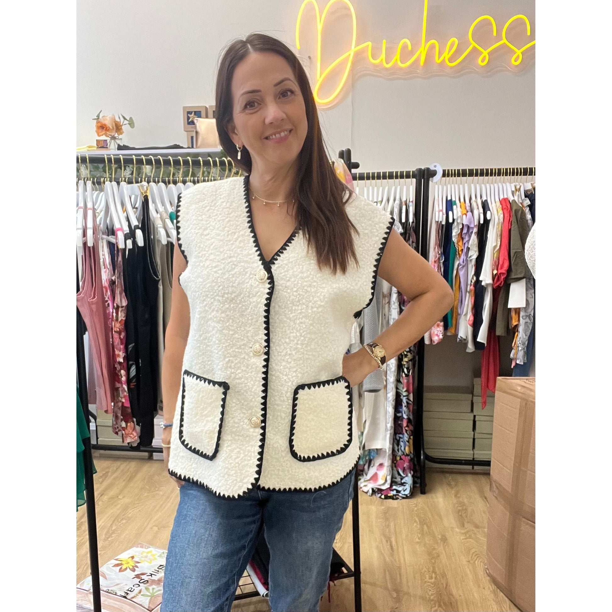 NYLA Gilet Duchess Boutique