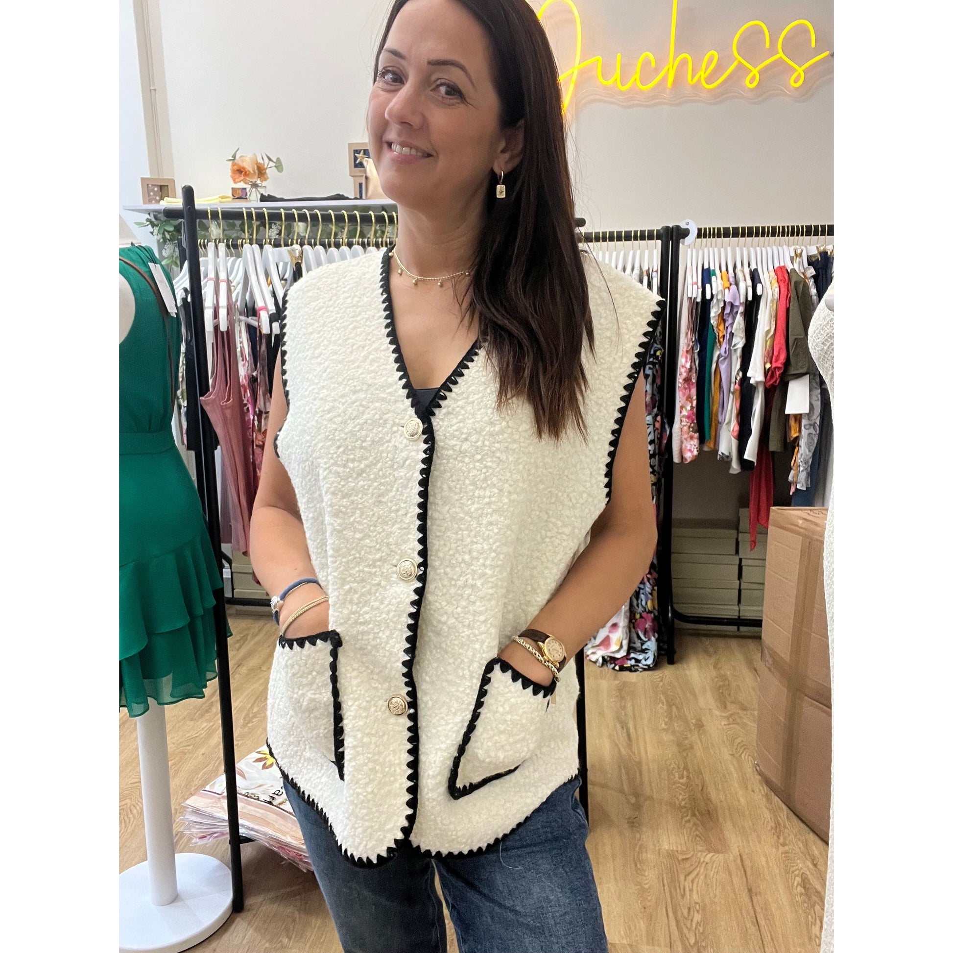 NYLA Gilet Duchess Boutique